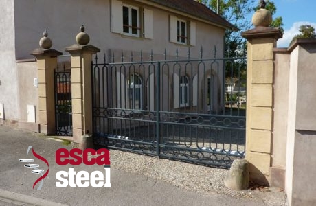 Esca Steel