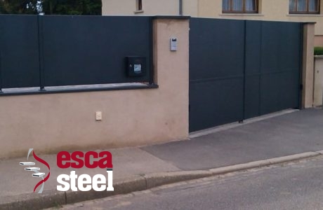 Esca Steel